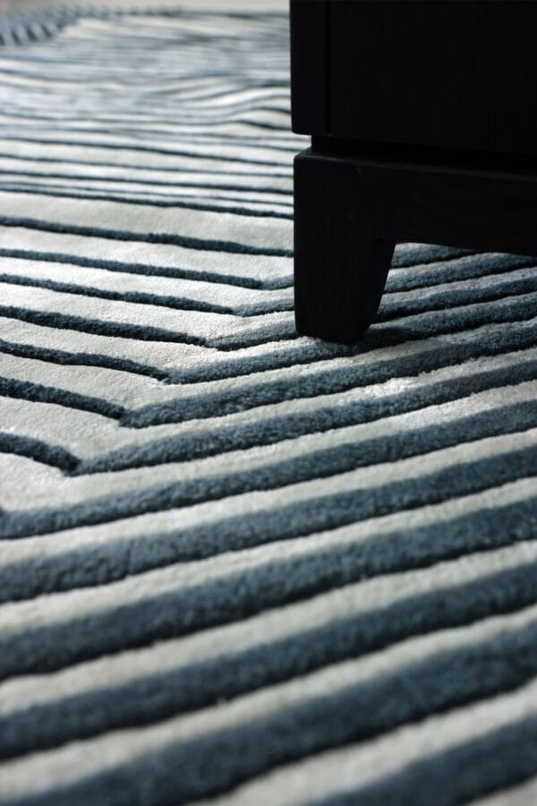 Aisle - Image 3