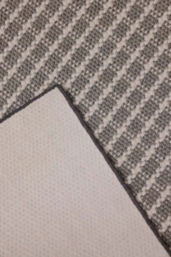 Plaid Panama evening shadow - Image 3