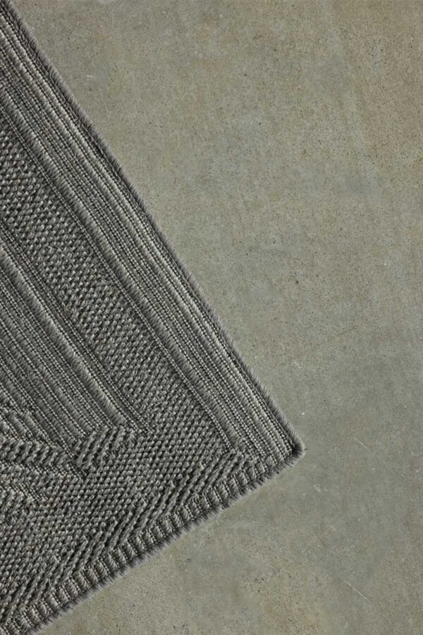 Platinum - Image 4